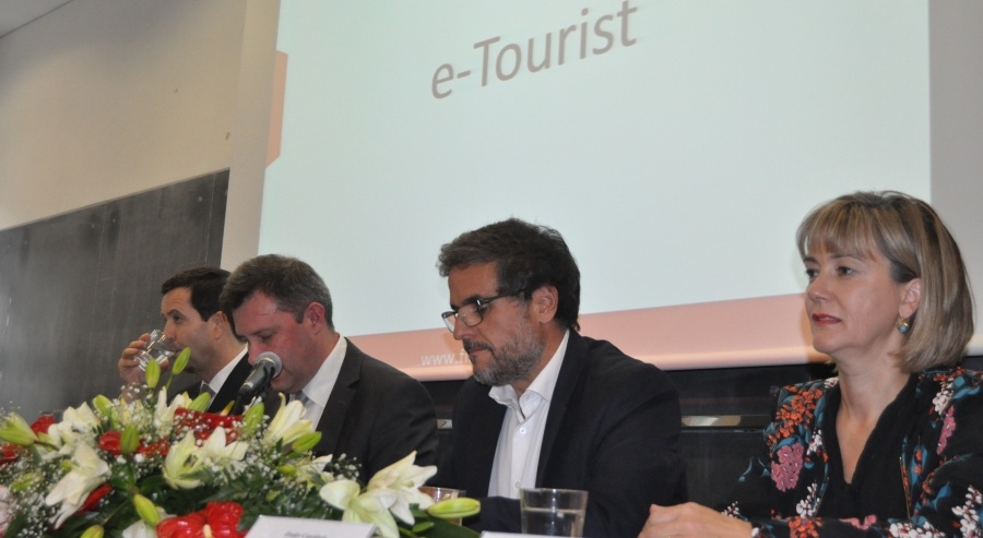 E-Tourist - Strategies of Digital Marketing in Tourism